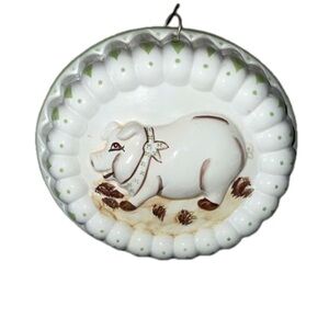 Vintage (EUC) Ceramic Brown Pig Jello Mold Kitchen Decor/Wall hanging Grannycore